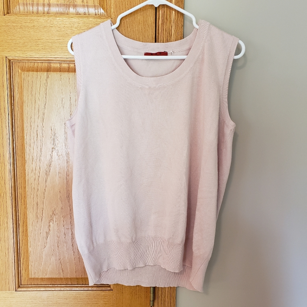 R E D Sweater Tank